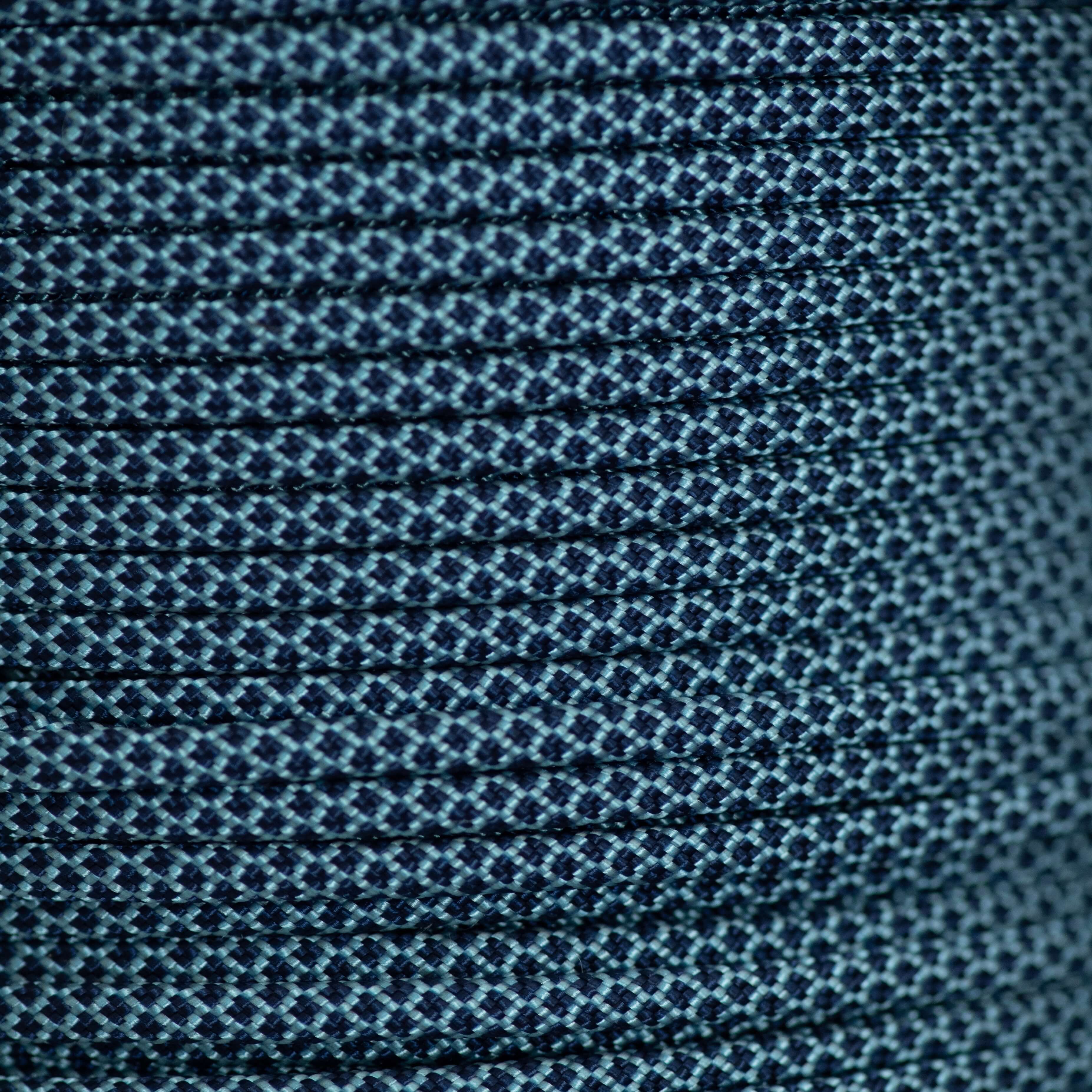 Baby Blue with Midnight Blue Diamonds 550 Paracord - The Paracord Store