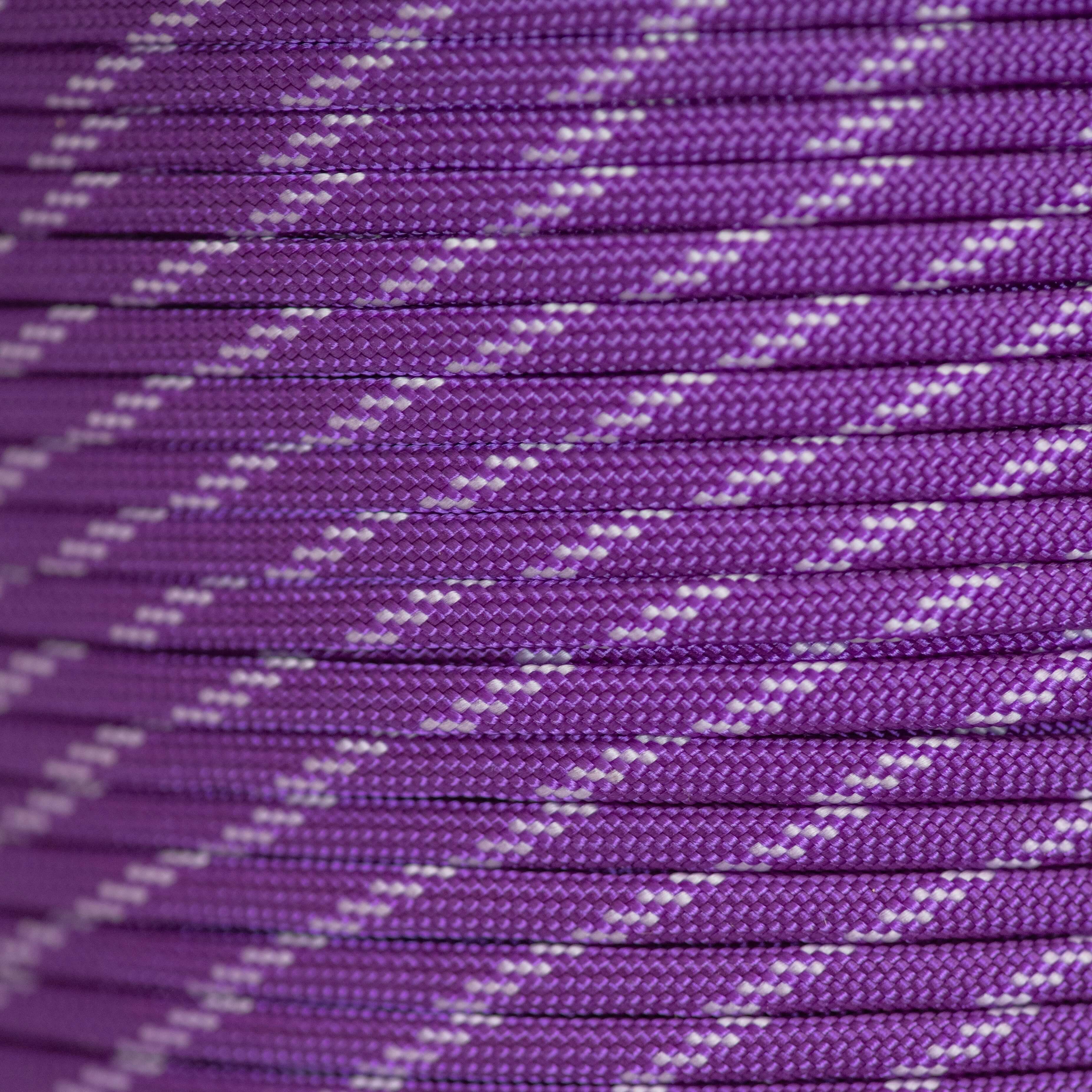 Paracord 550 de color morado ácido con 3 marcadores que brillan en la oscuridad