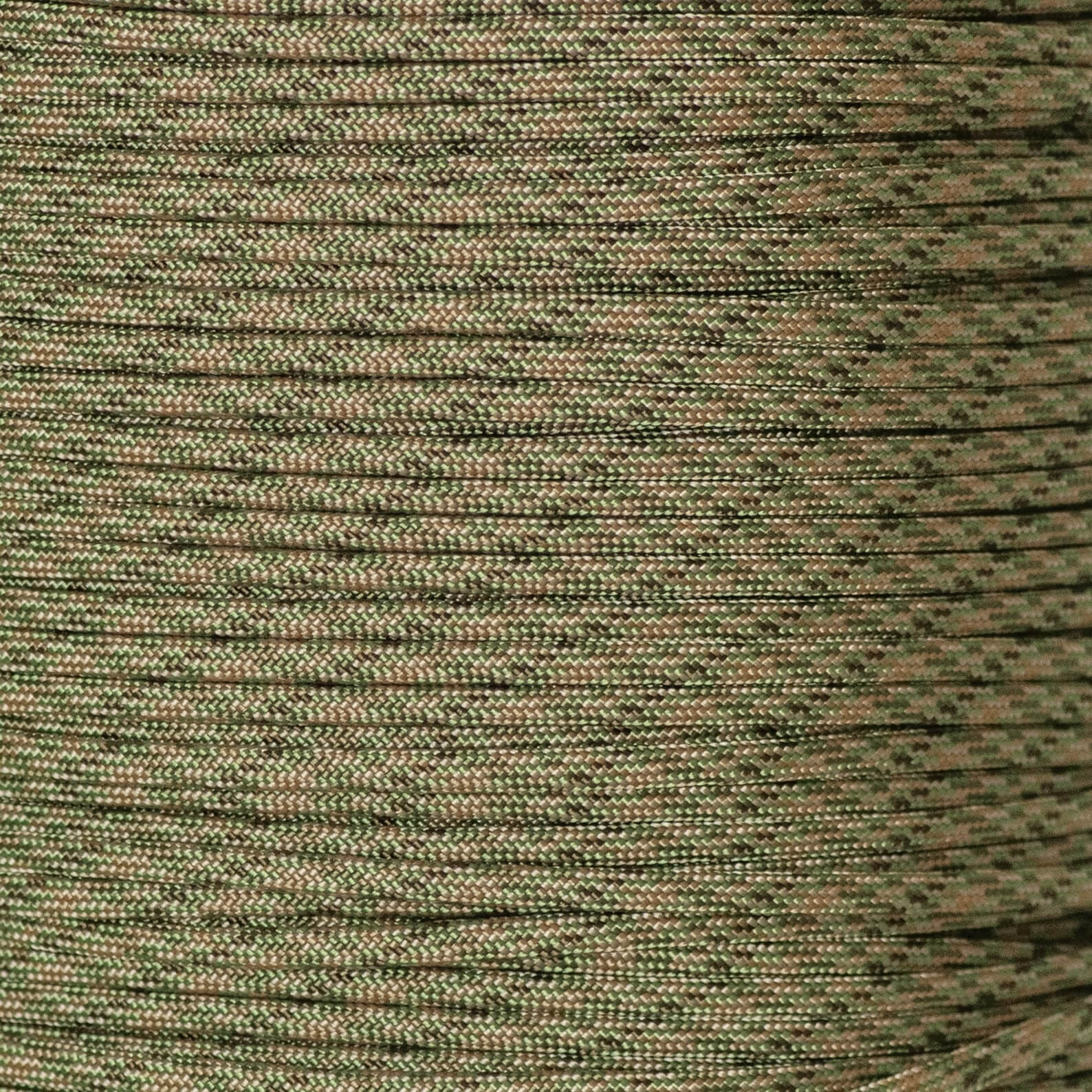 Paracord 550 con camuflaje digital oscuro